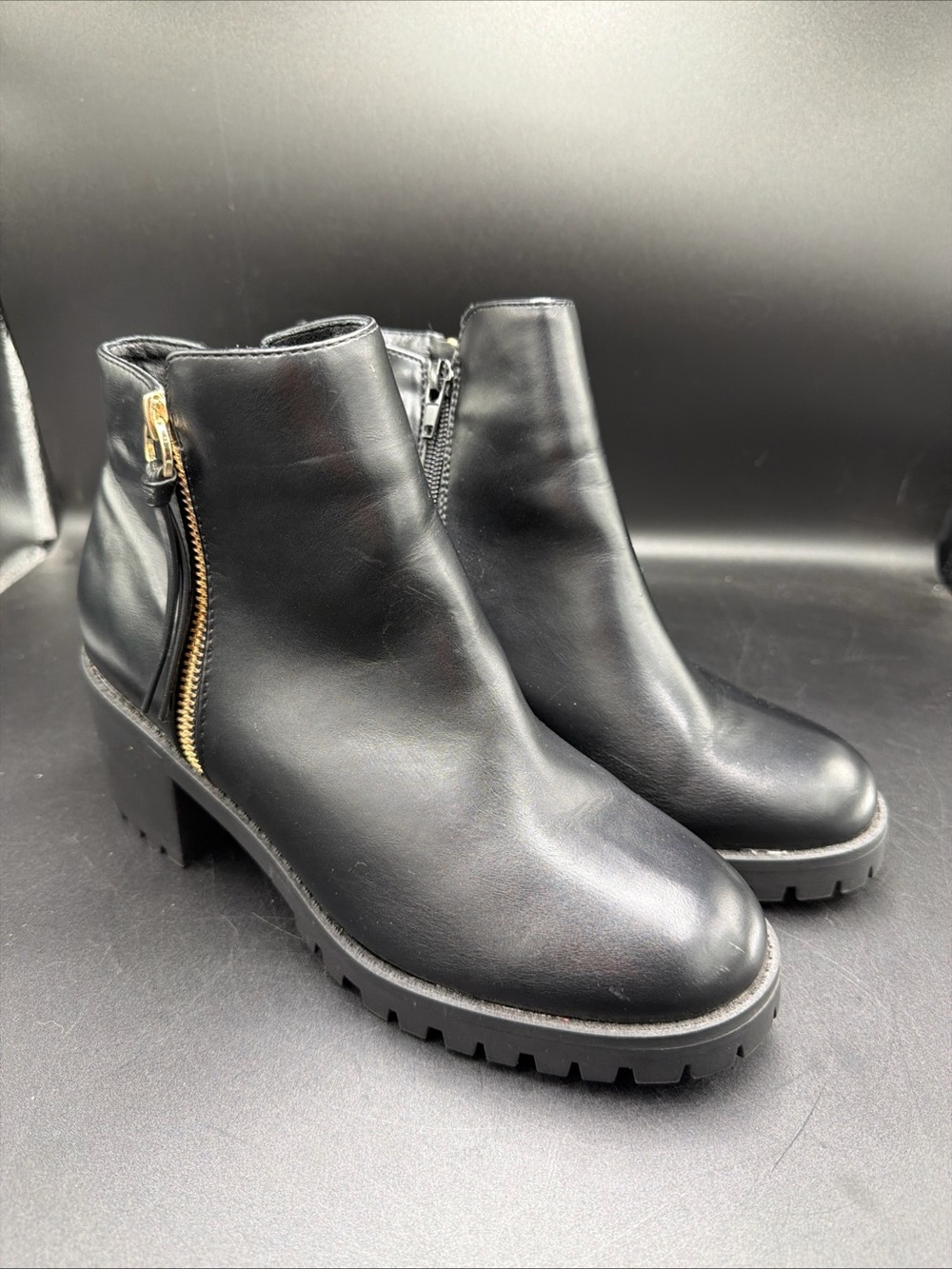 Women’s RUE 21 Black Ankle Boots Size 8